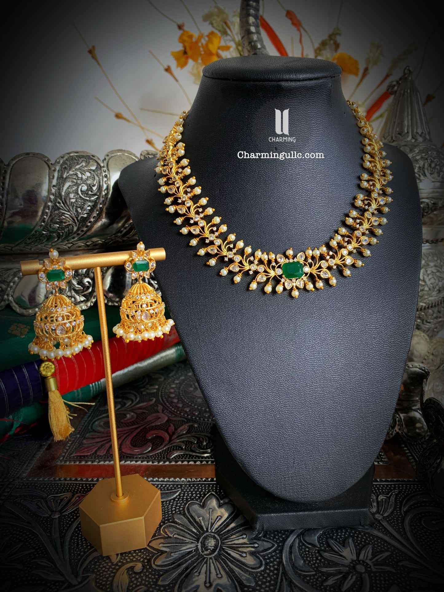 Mrinali choker
