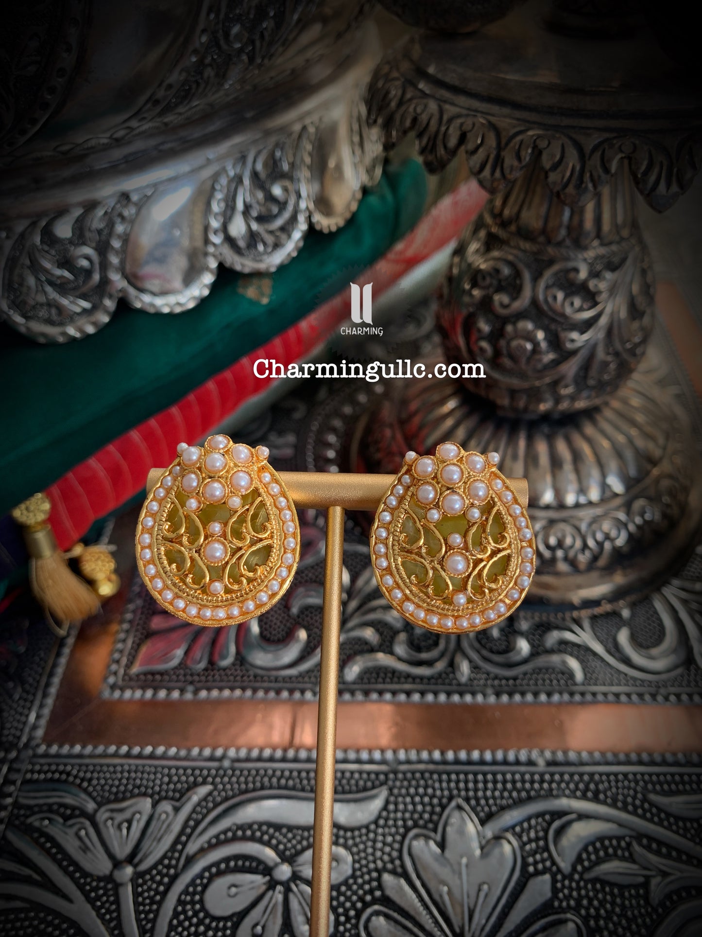 Viviana 6 colors Changable studs