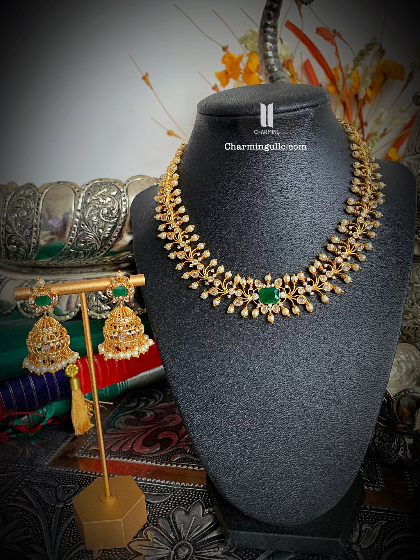 Mrinali choker