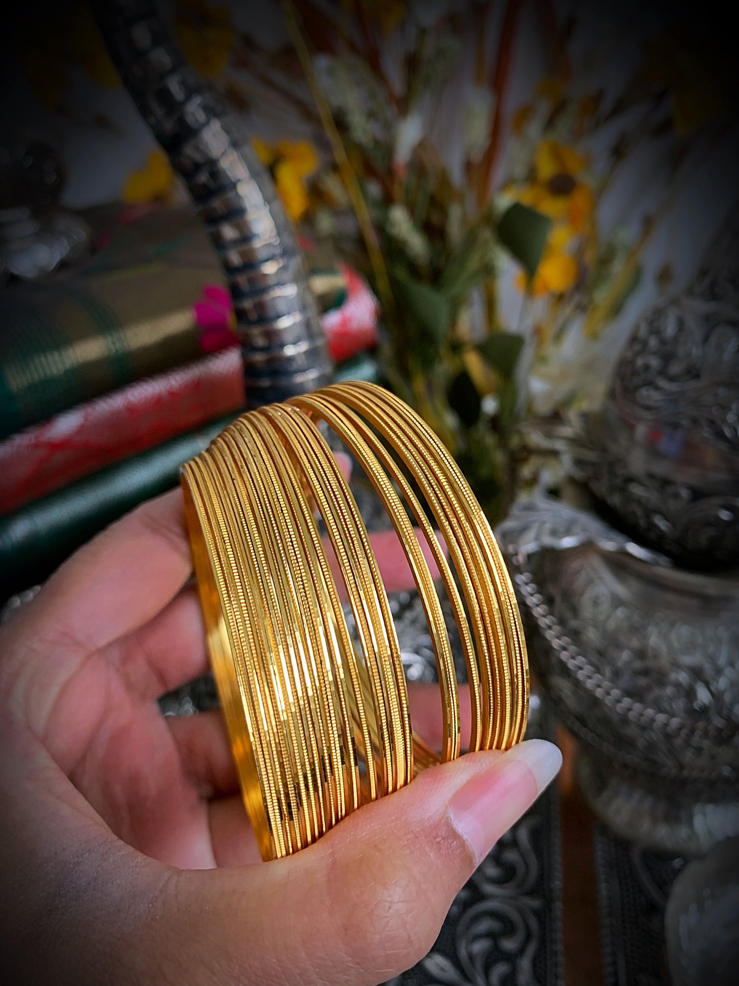 Amona bangles 24 pieces size 2.8,2.6