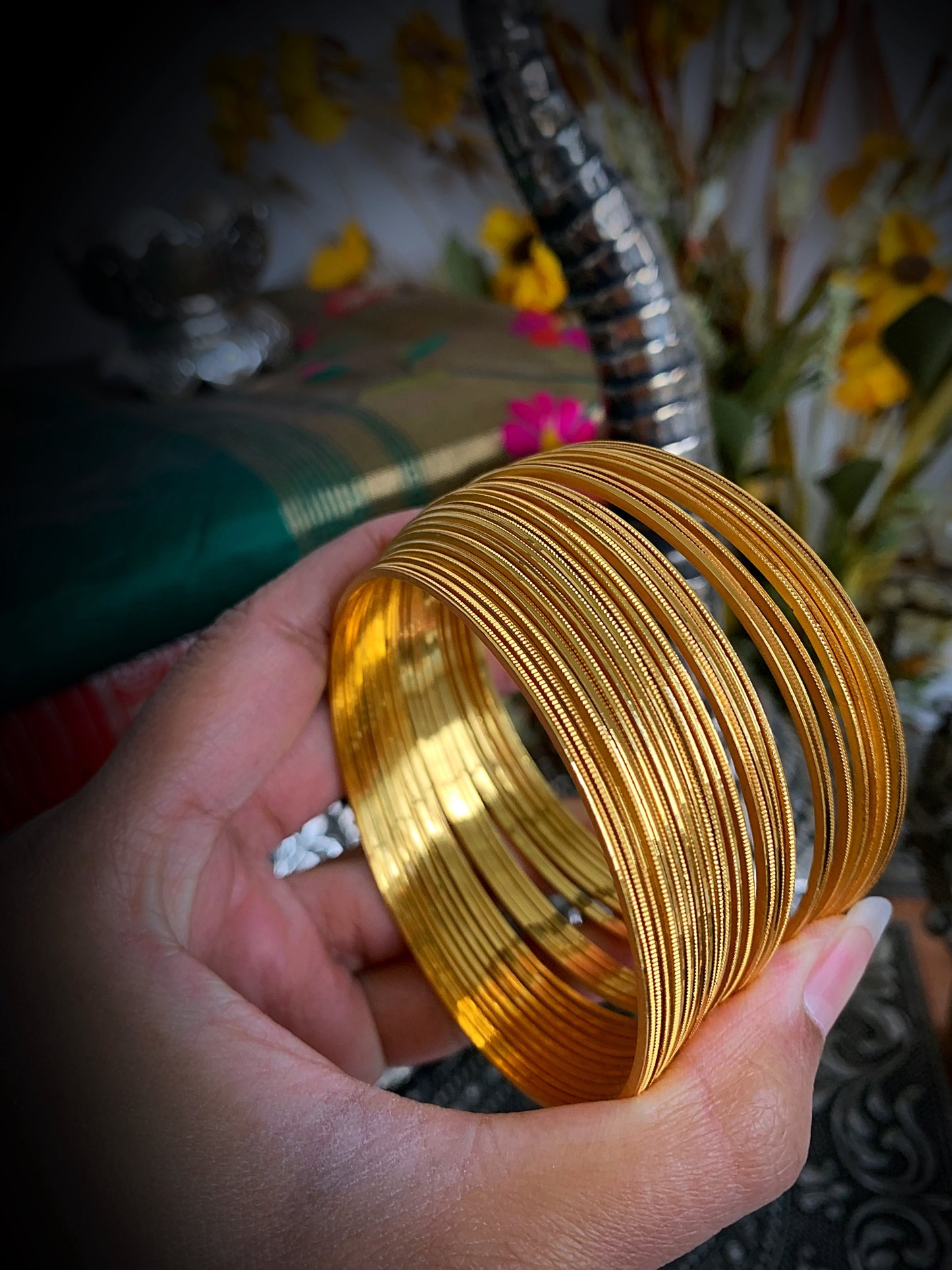 Amona bangles 24 pieces size 2.8,2.6