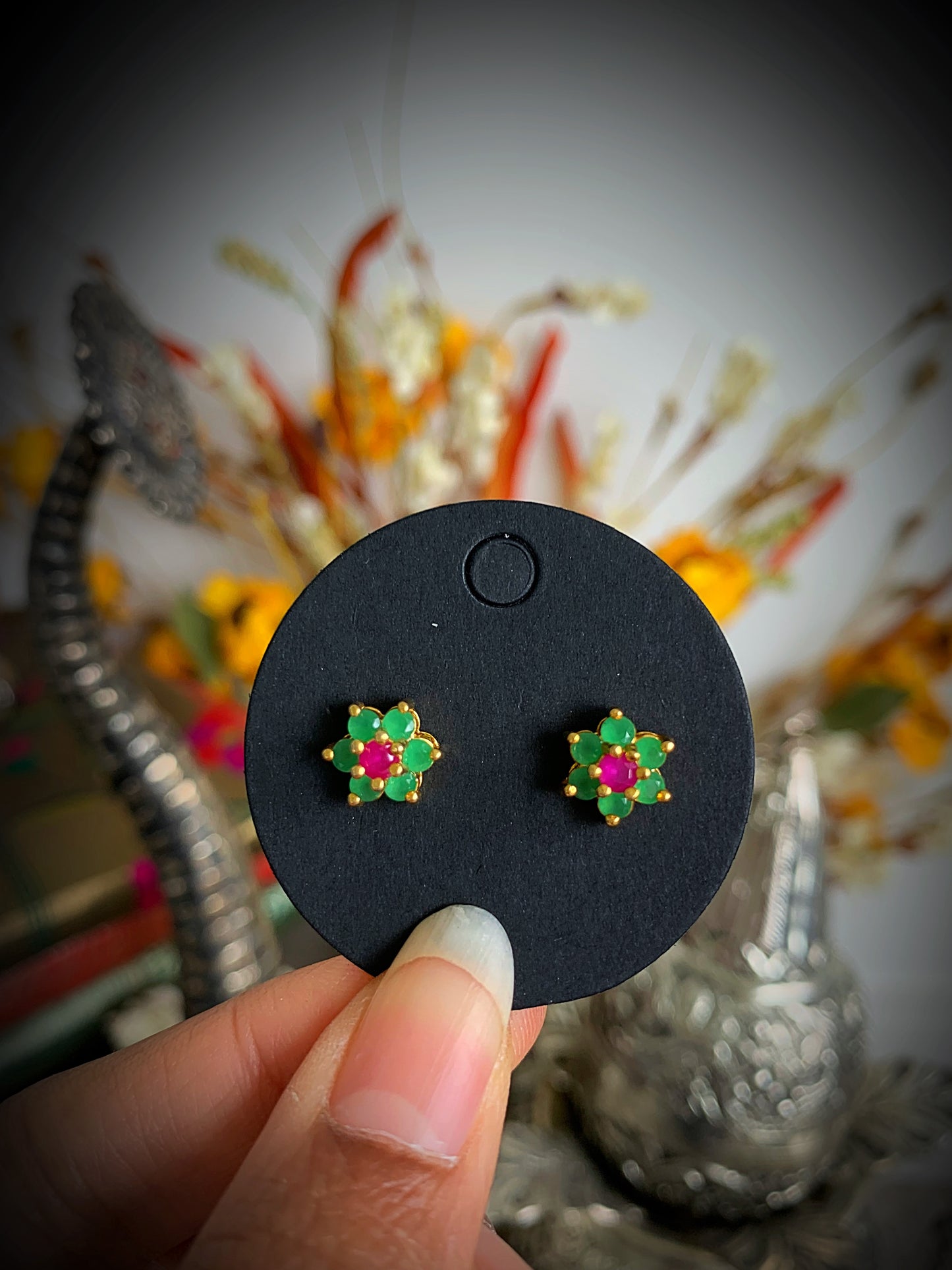Divit Studs