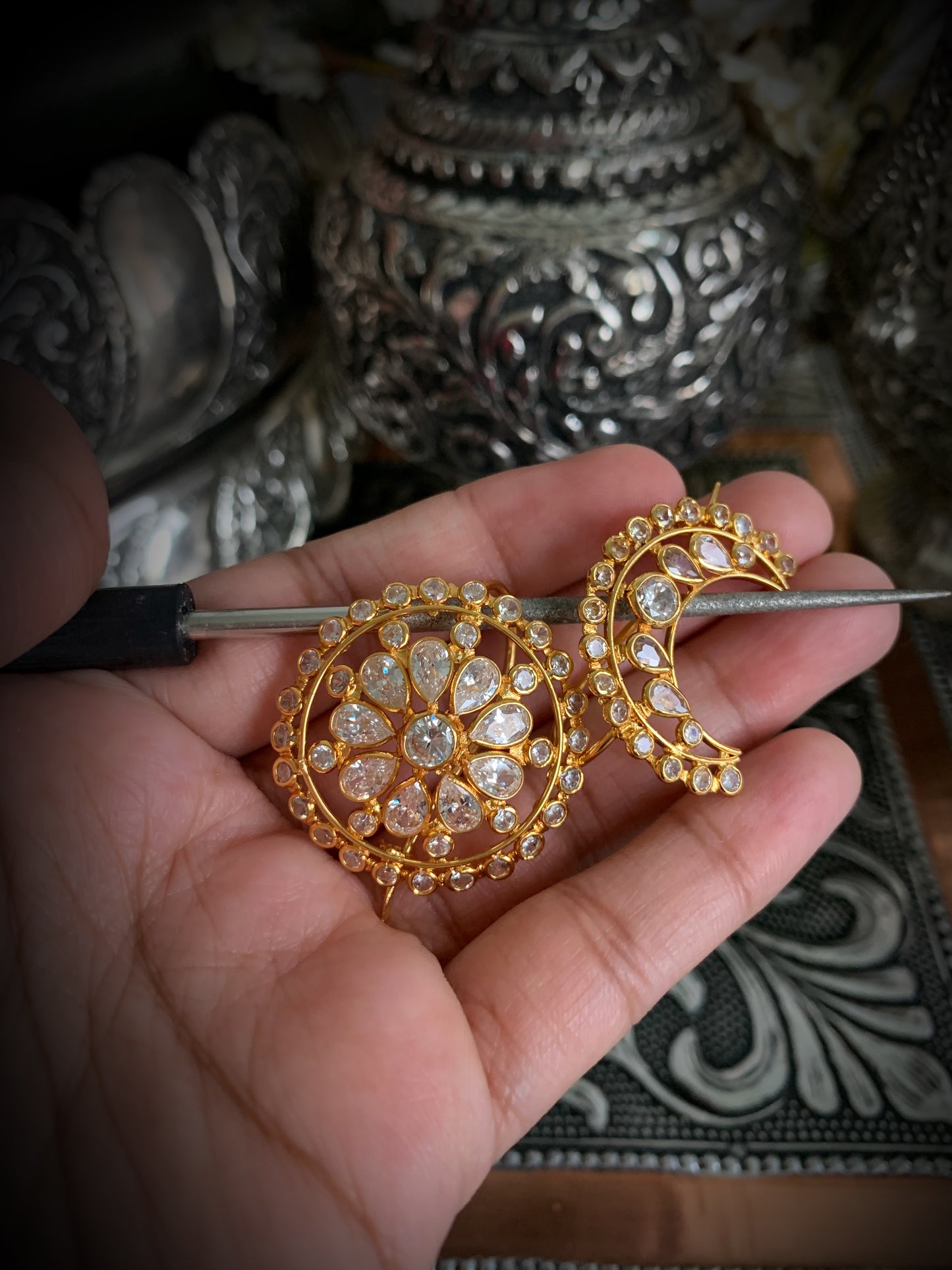 Surya chandra hair clip