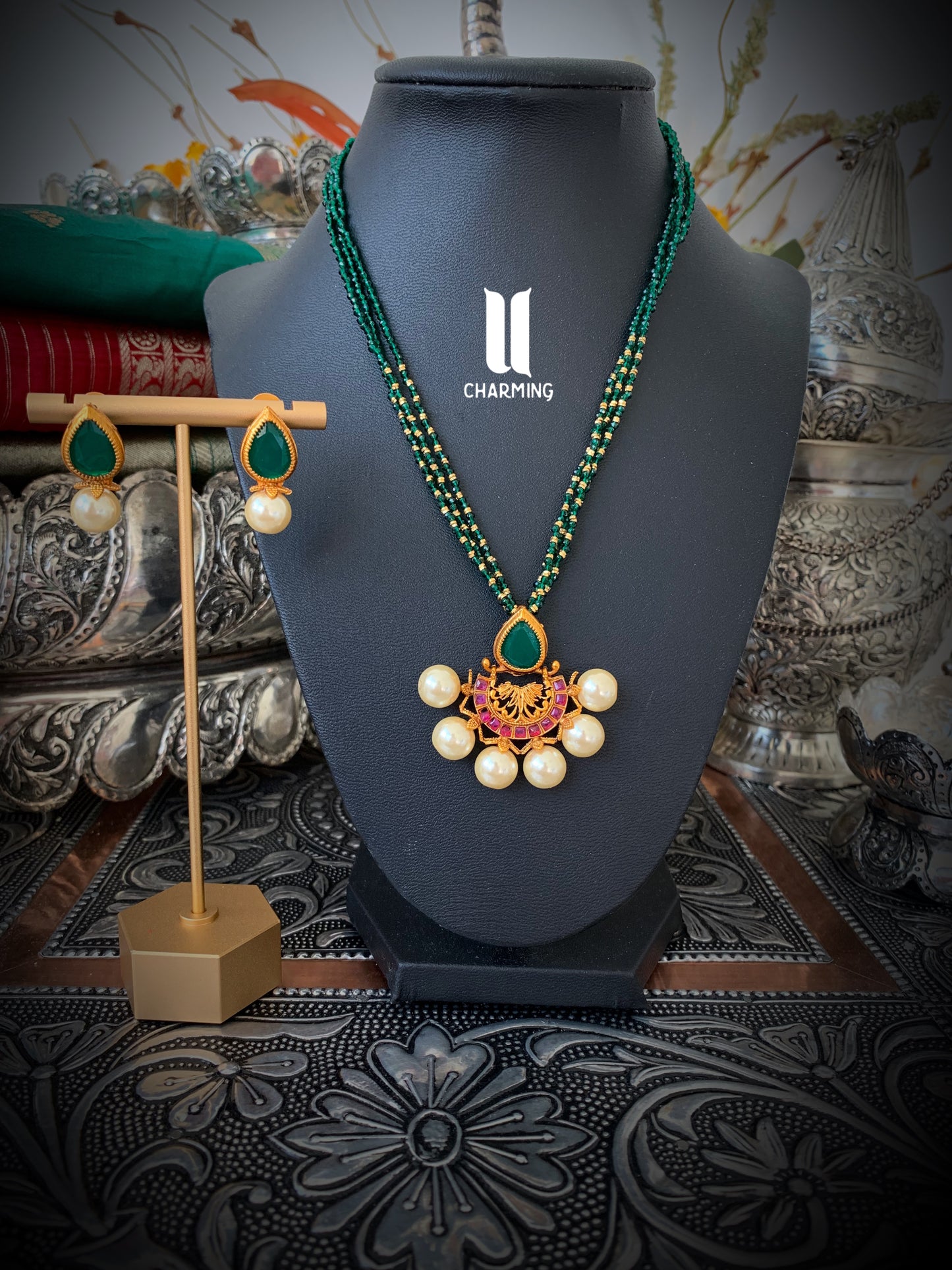 Riana Neck set