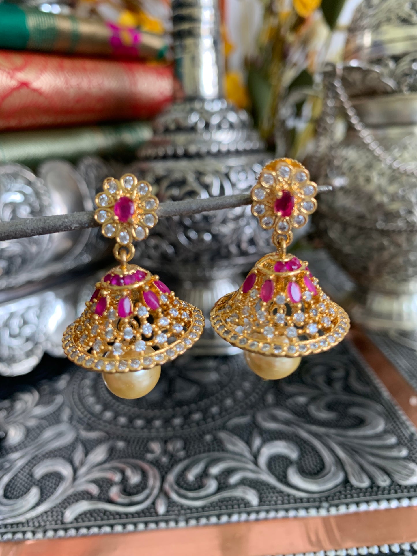Bindu Jhumka