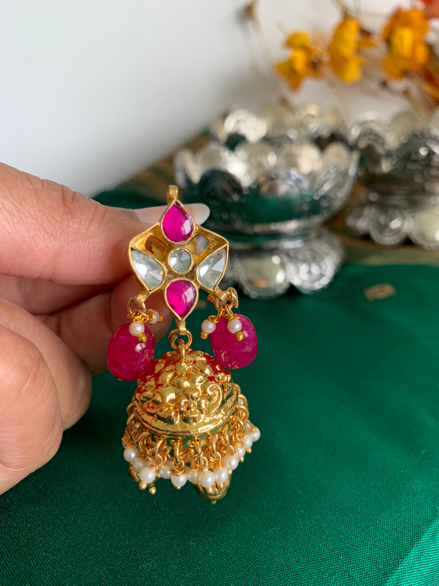 Urmi Jhumka