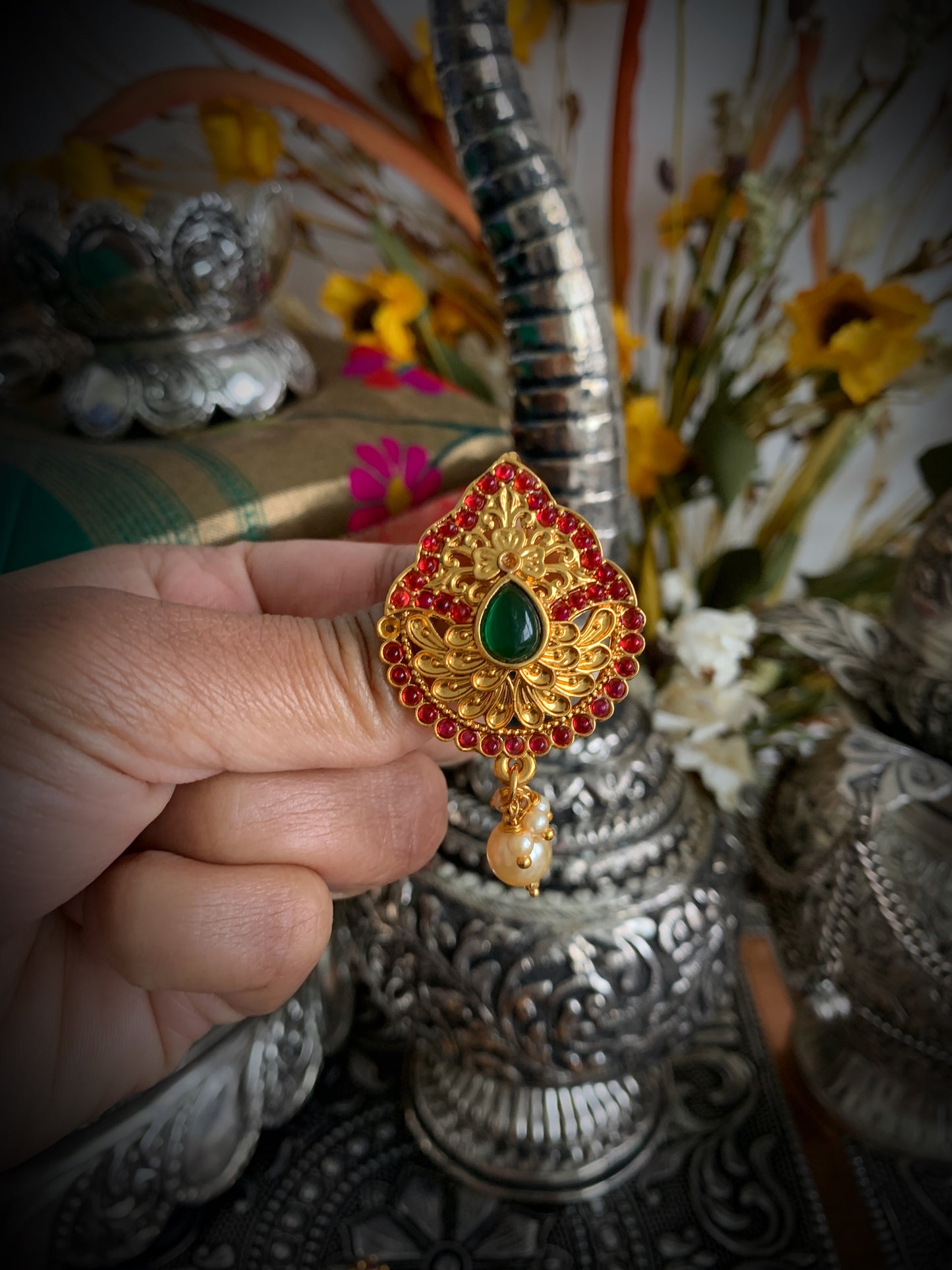 Kruti hair accessory