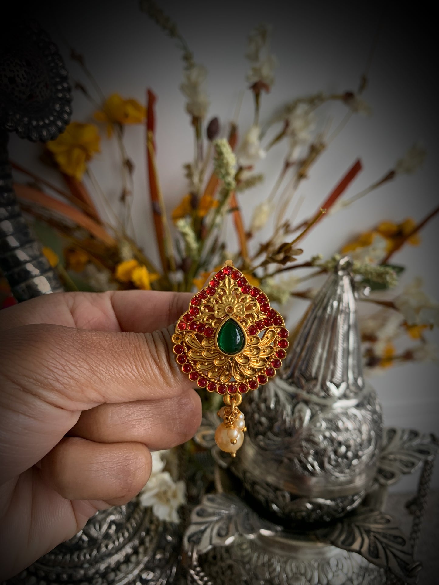 Kruti hair accessory
