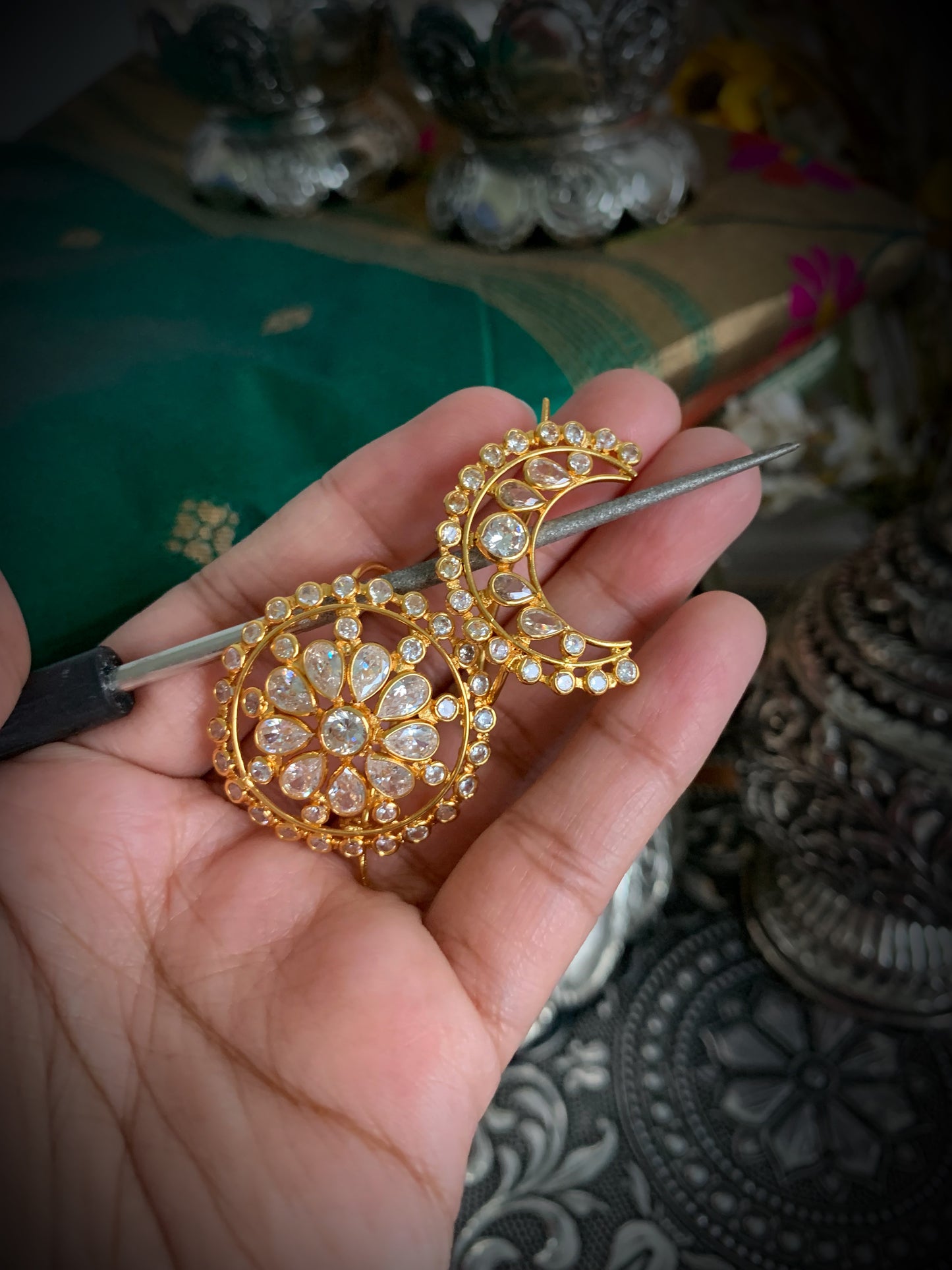 Surya chandra hair clip