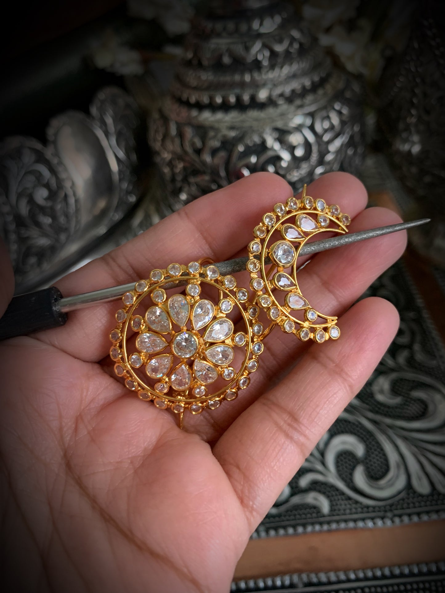 Surya chandra hair clip