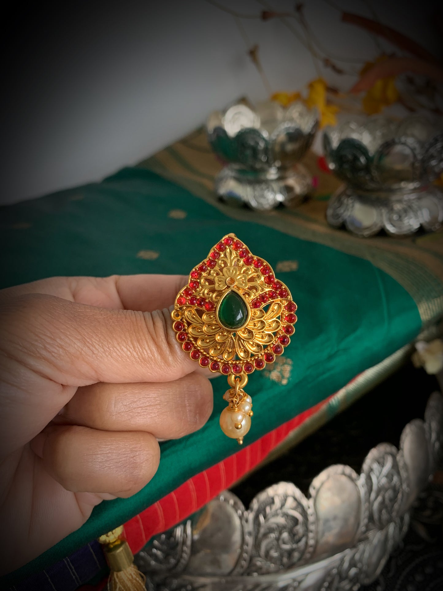 Kruti hair accessory