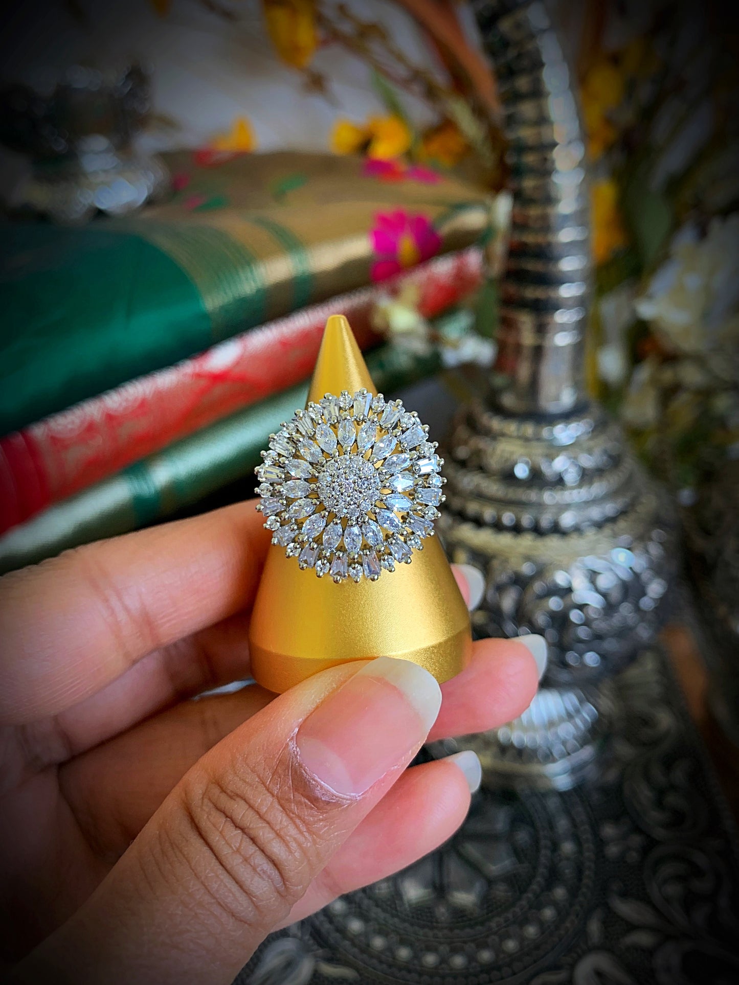 Spark Adjustable cocktail Ring