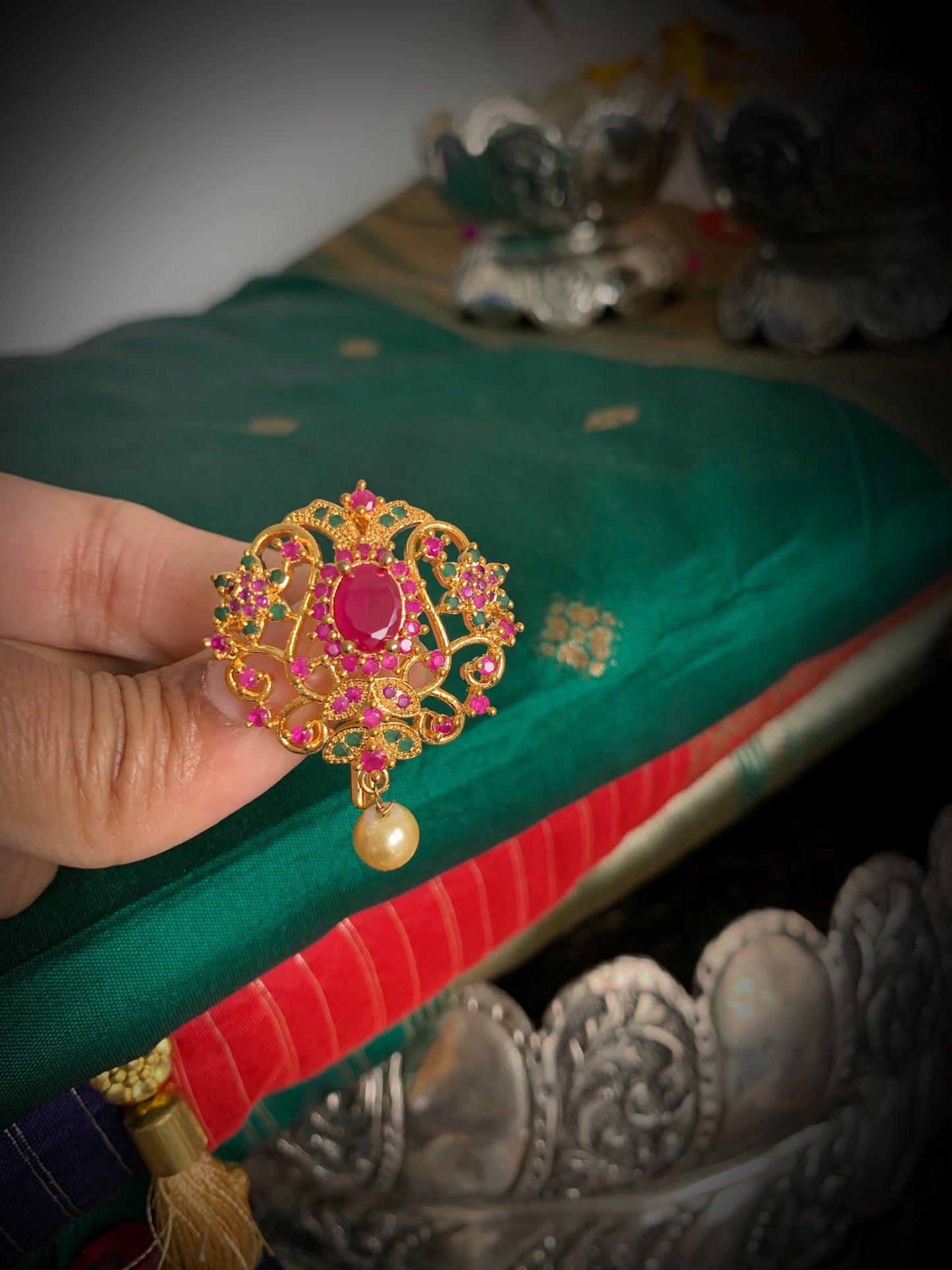 Virali hair accessory