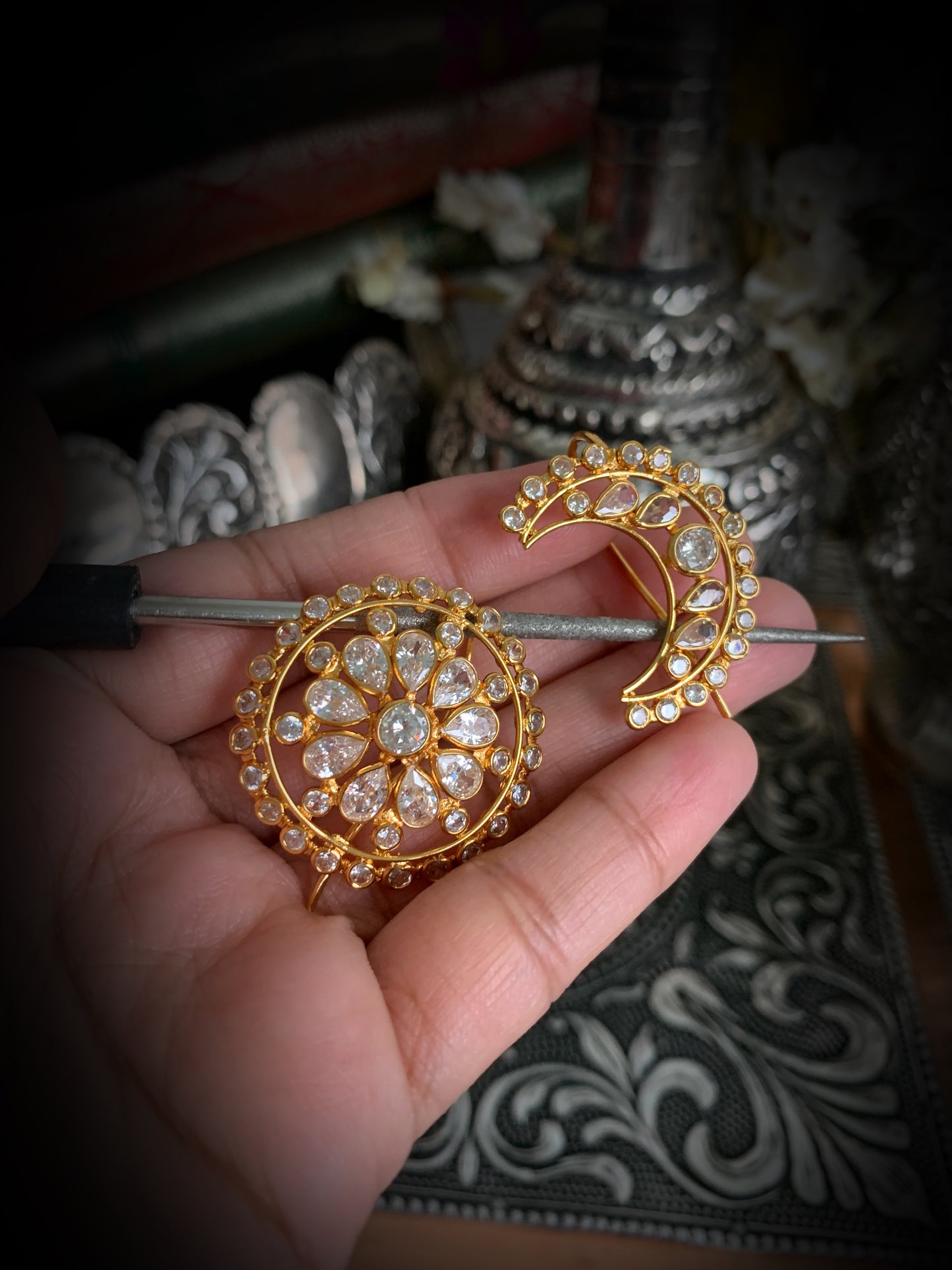 Surya chandra hair clip