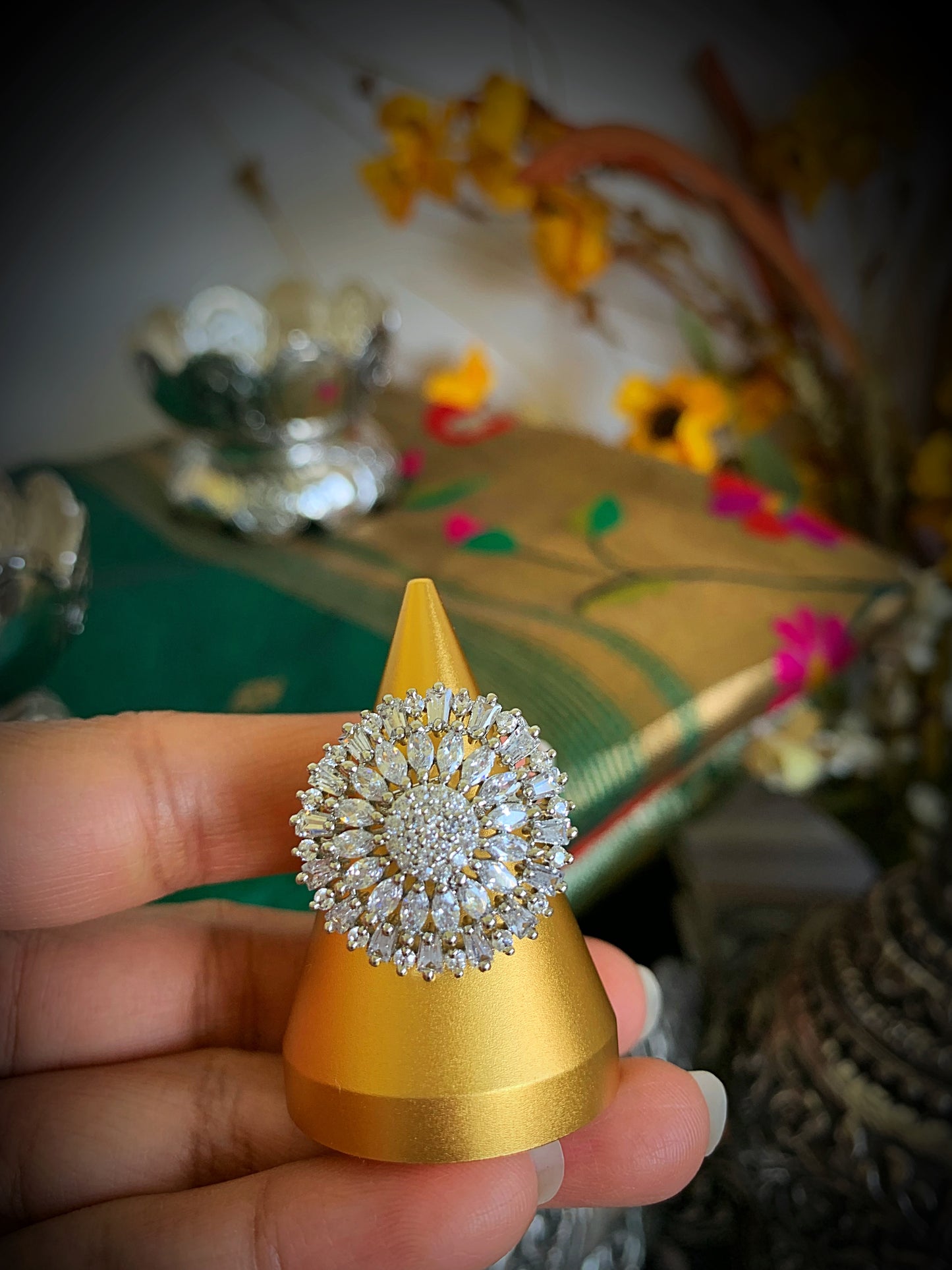 Spark Adjustable cocktail Ring