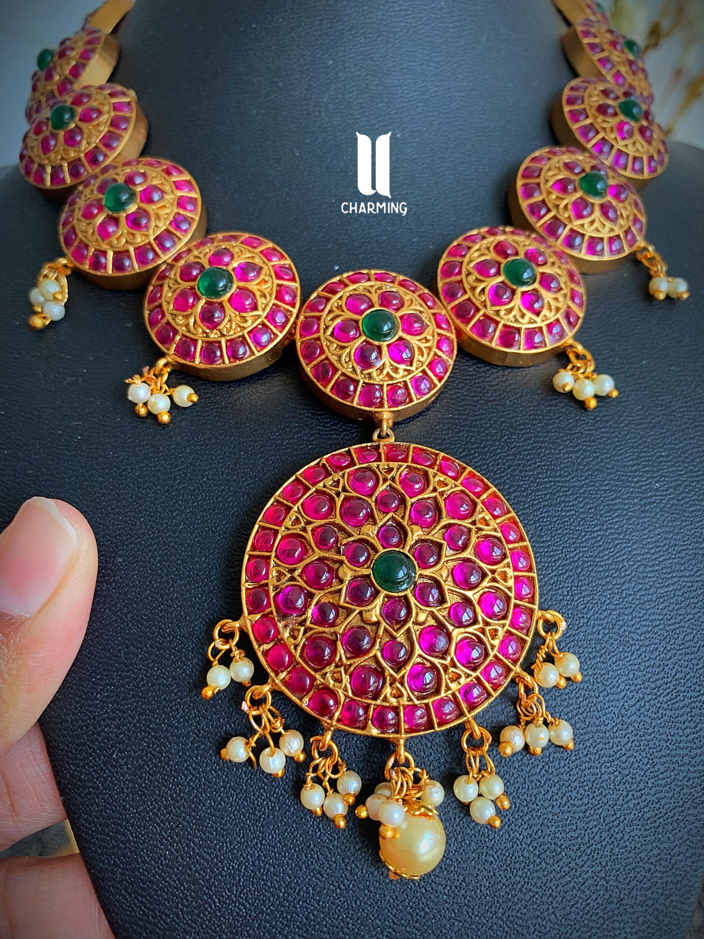 Ishara set