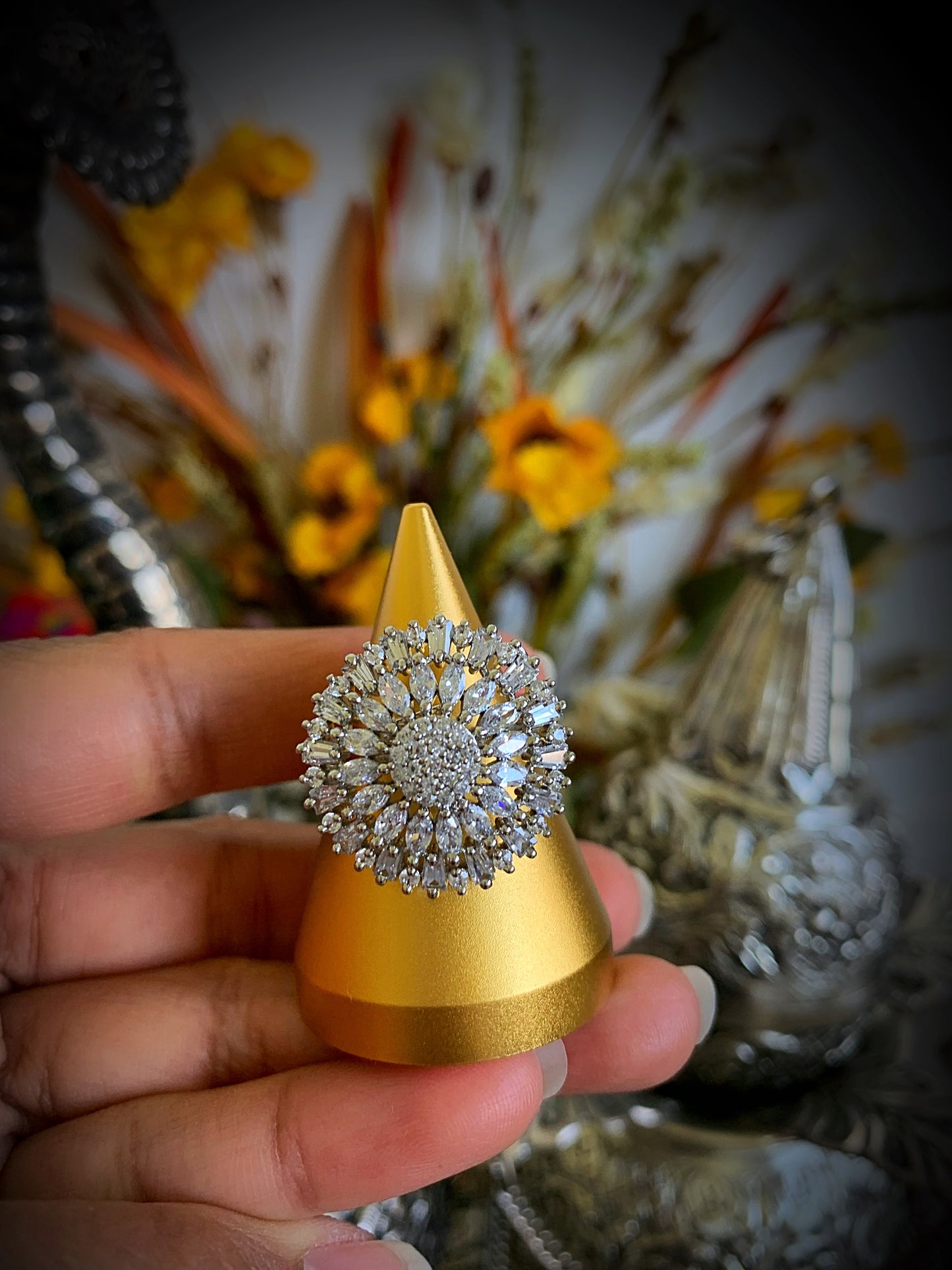 Spark Adjustable cocktail Ring