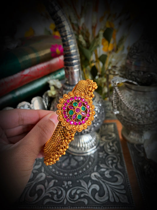 Ridhi Kada size 2.6 , 2.8