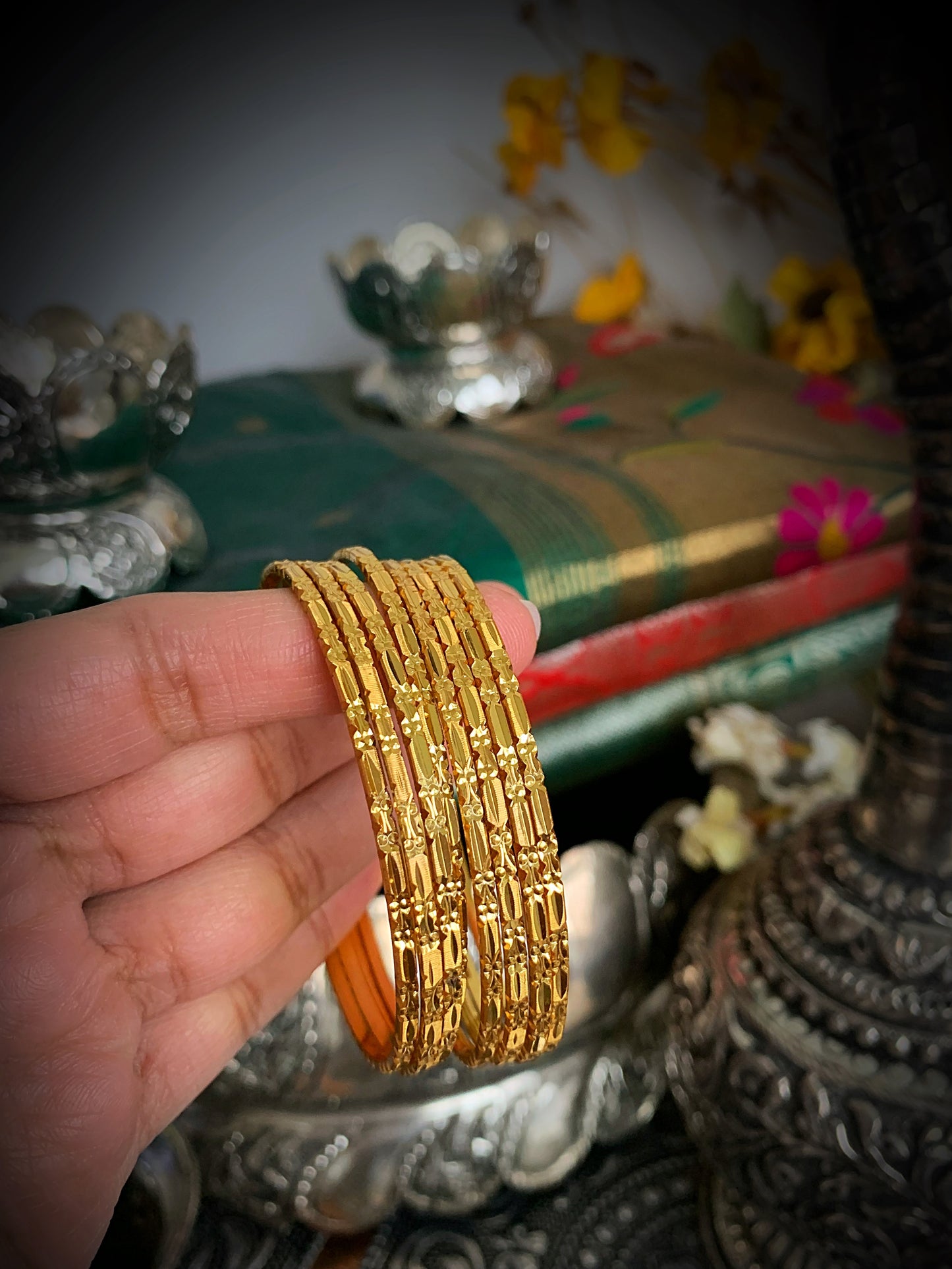 Ruvi bangles 8 piece size 2.4