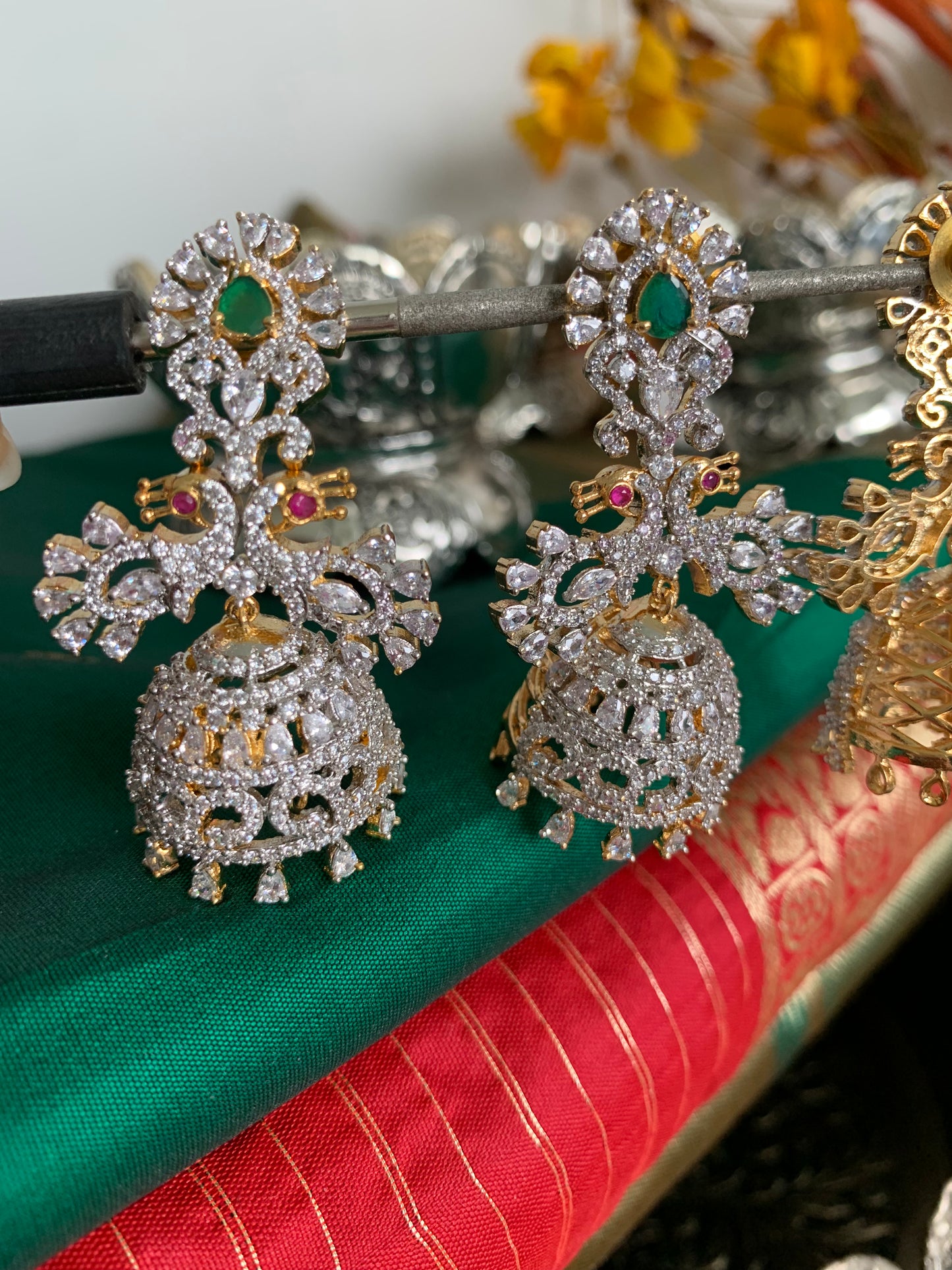 Sarayu Jhumka