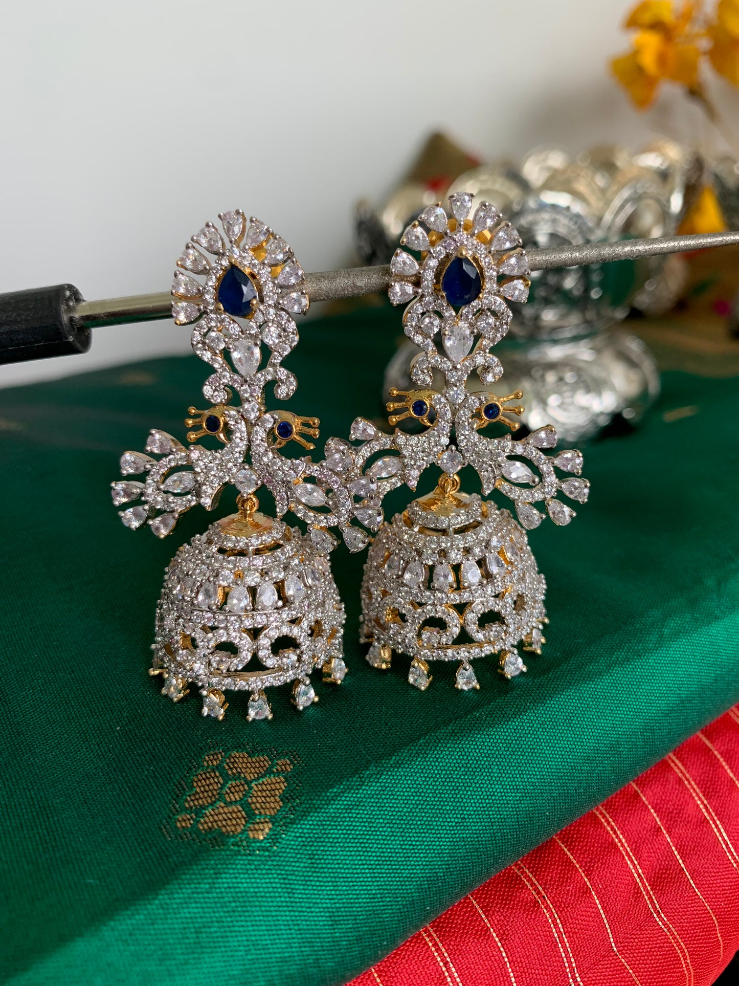 Sarayu Jhumka